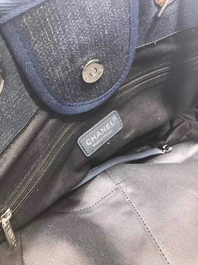 Ch**el shopping bags